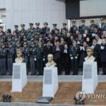 육사 홍범도 흉상만 쏙 빼서 이전 가닥…국방부 “육사에 부적절”