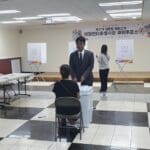 [포토뉴스] 재외선거 첫 날 .. 젊은 유권자들 ‘한 표의 힘’ 행사