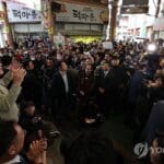 李, 민생행보 여론전…”2·3차 내란도 국민이 진압할 것”