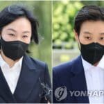김건희 특검, 압수수색날 ‘문고리’ 소환…’김건희 목걸이’ 추정품 확보
