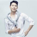 UN 출신 최정원 스토킹 입건…흉기 들고 여성 집 찾아간 혐의