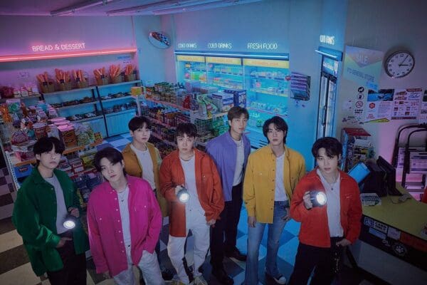 “美 K팝 팬 40％, CD 구매에 연간 14만원 넘게 소비”